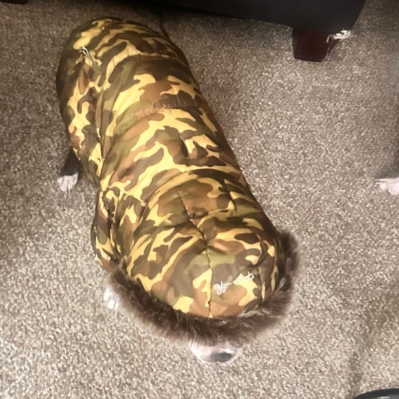 Pet Life Metallic Fashion Dog  Camouflage  Parka Coat with Removable Hood - Picture 4 of 7